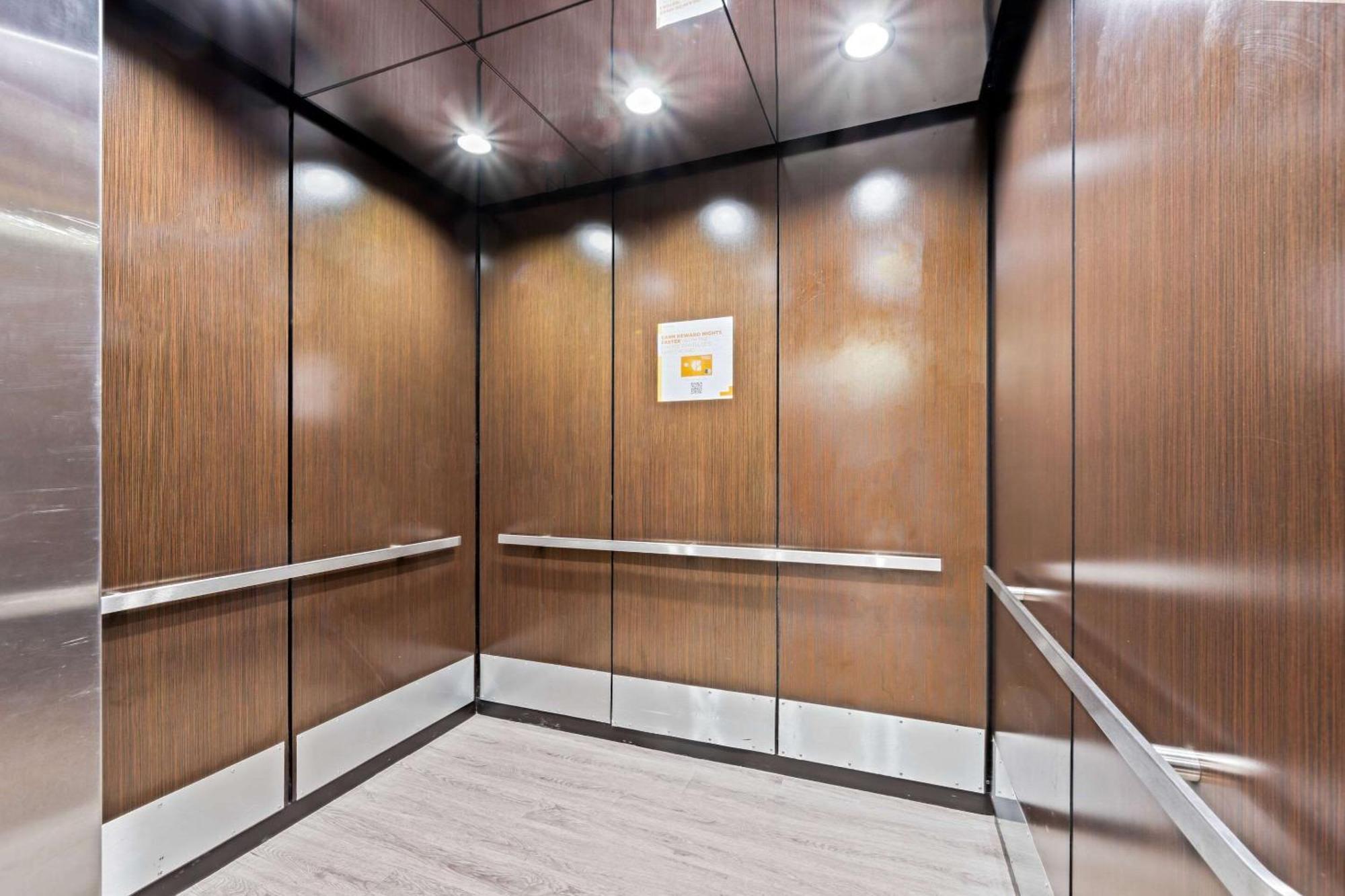 Comfort Suites Williamsburg Historic Area Εξωτερικό φωτογραφία